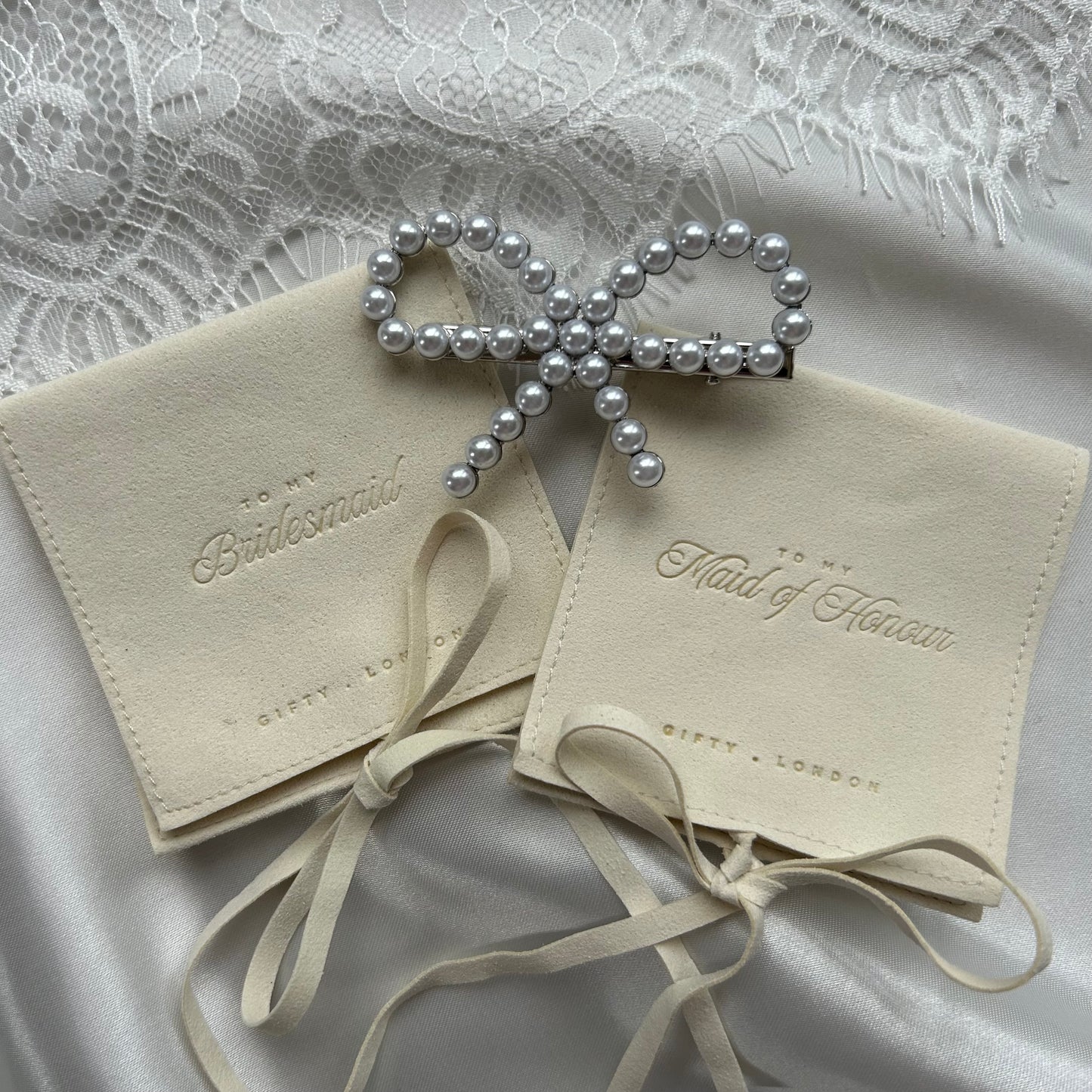 Pearl Bow Bridesmaid Hair Slide With Cream Pouch