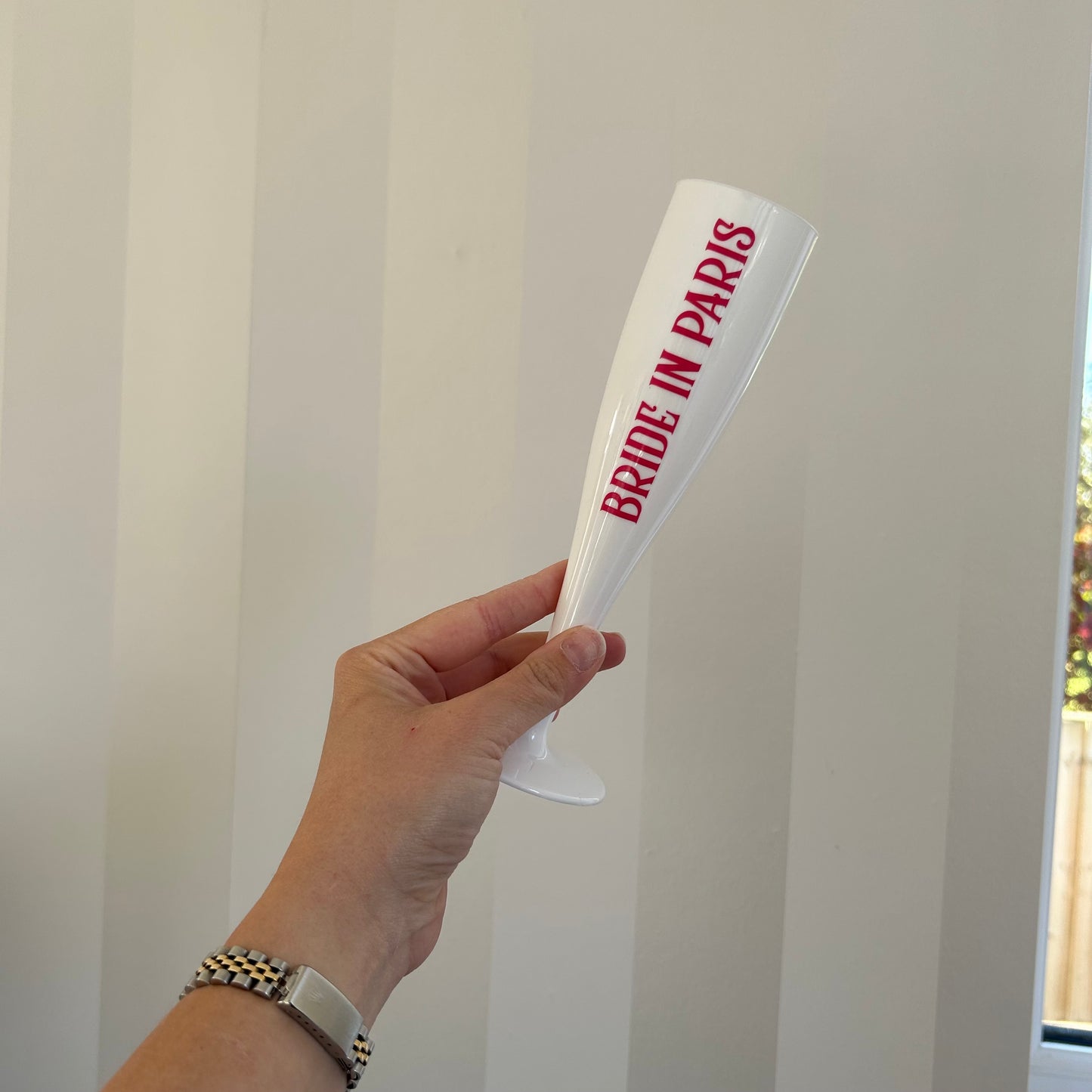 In Paris Personalised Pink and White Plastic Flutes