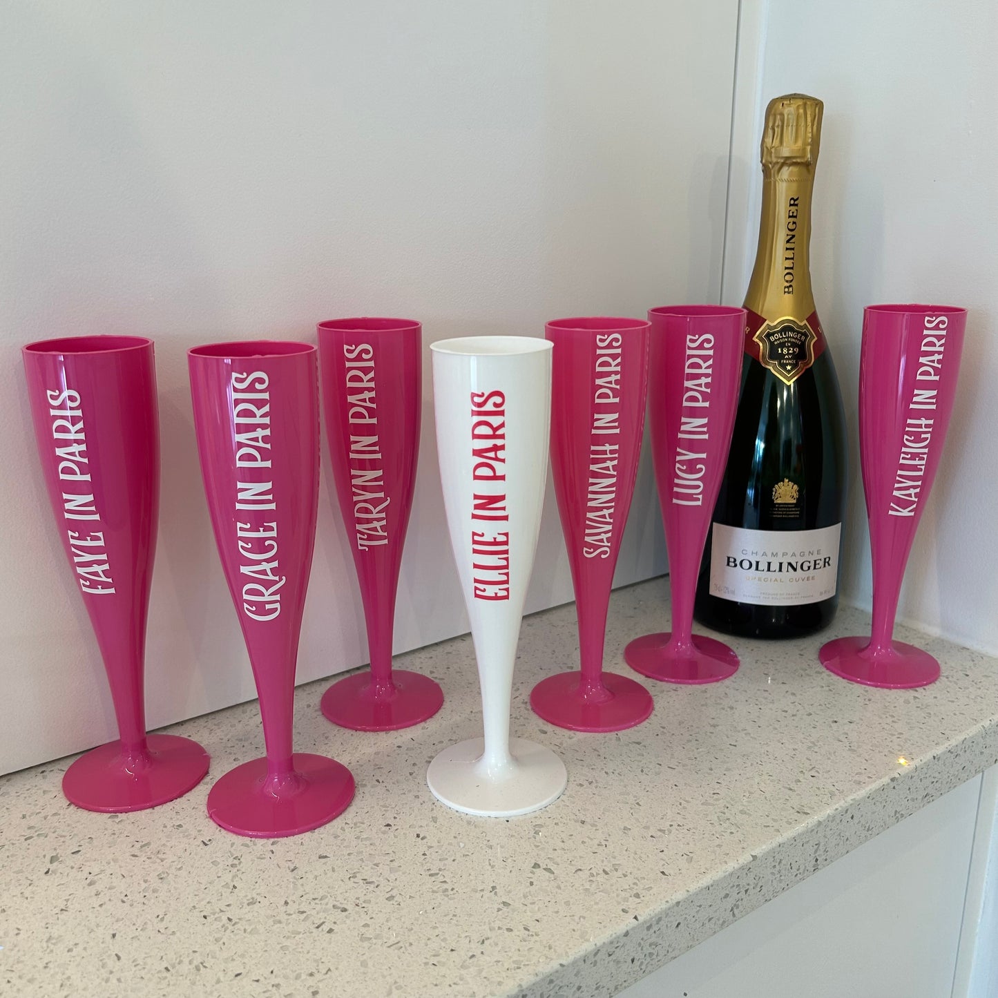 In Paris Personalised Pink and White Plastic Flutes