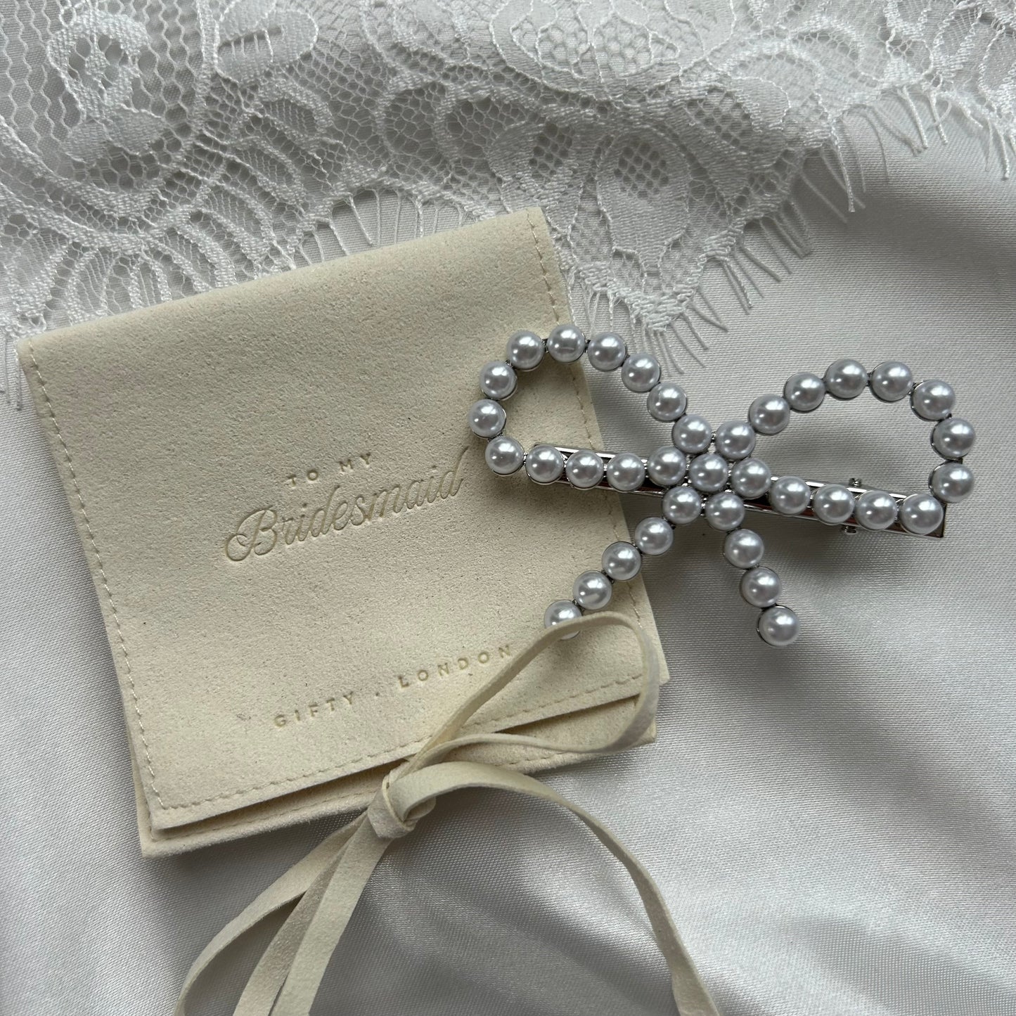 Pearl Bow Bridesmaid Hair Slide With Cream Pouch
