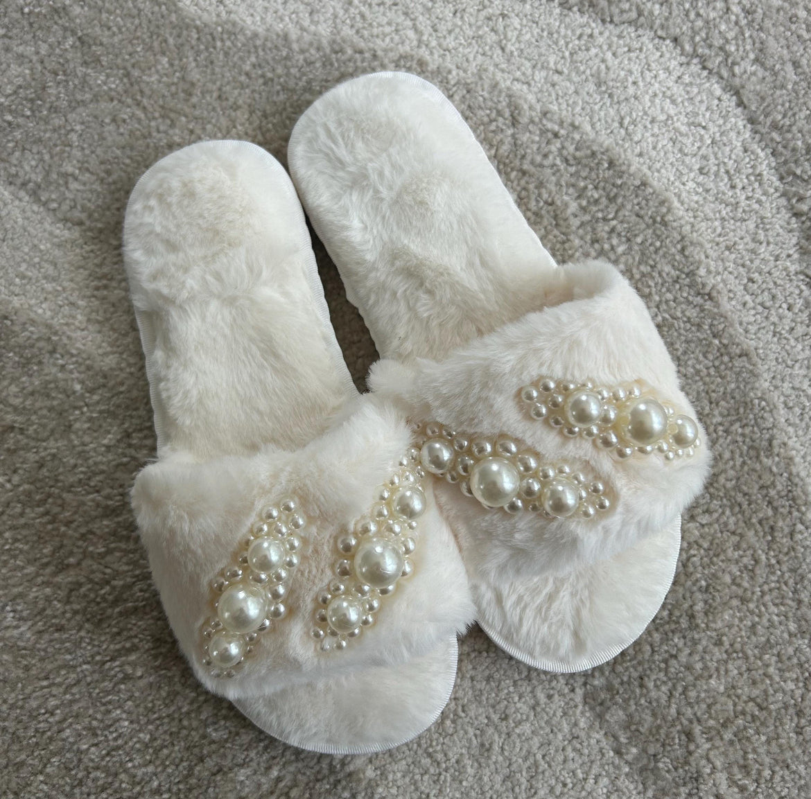 Pearl Embellished Slippers