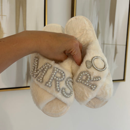 Ring Embellished Mrs Pearl & Diamante Slippers