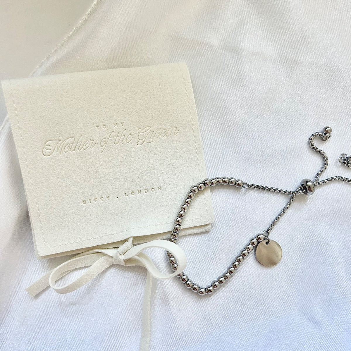 Gifty London bridal party gold or silver beaded bracelet with gift pouch
