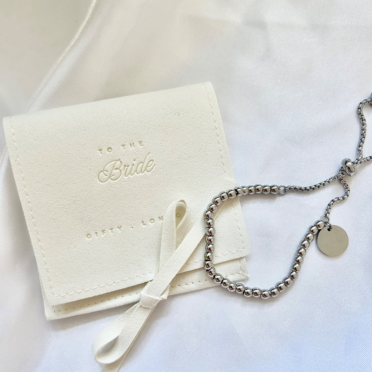 Gifty London bridal party gold or silver beaded bracelet with gift pouch