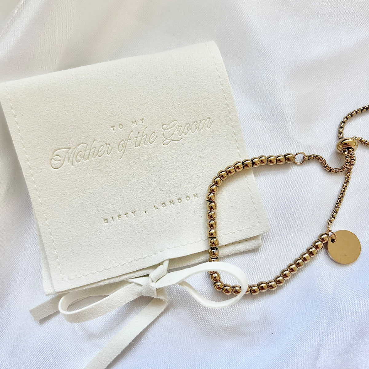 Gifty London bridal party gold or silver beaded bracelet with gift pouch